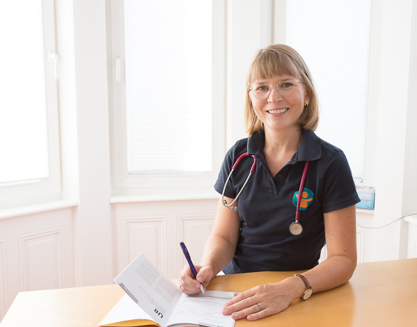 Dr. Fabienne Seeger